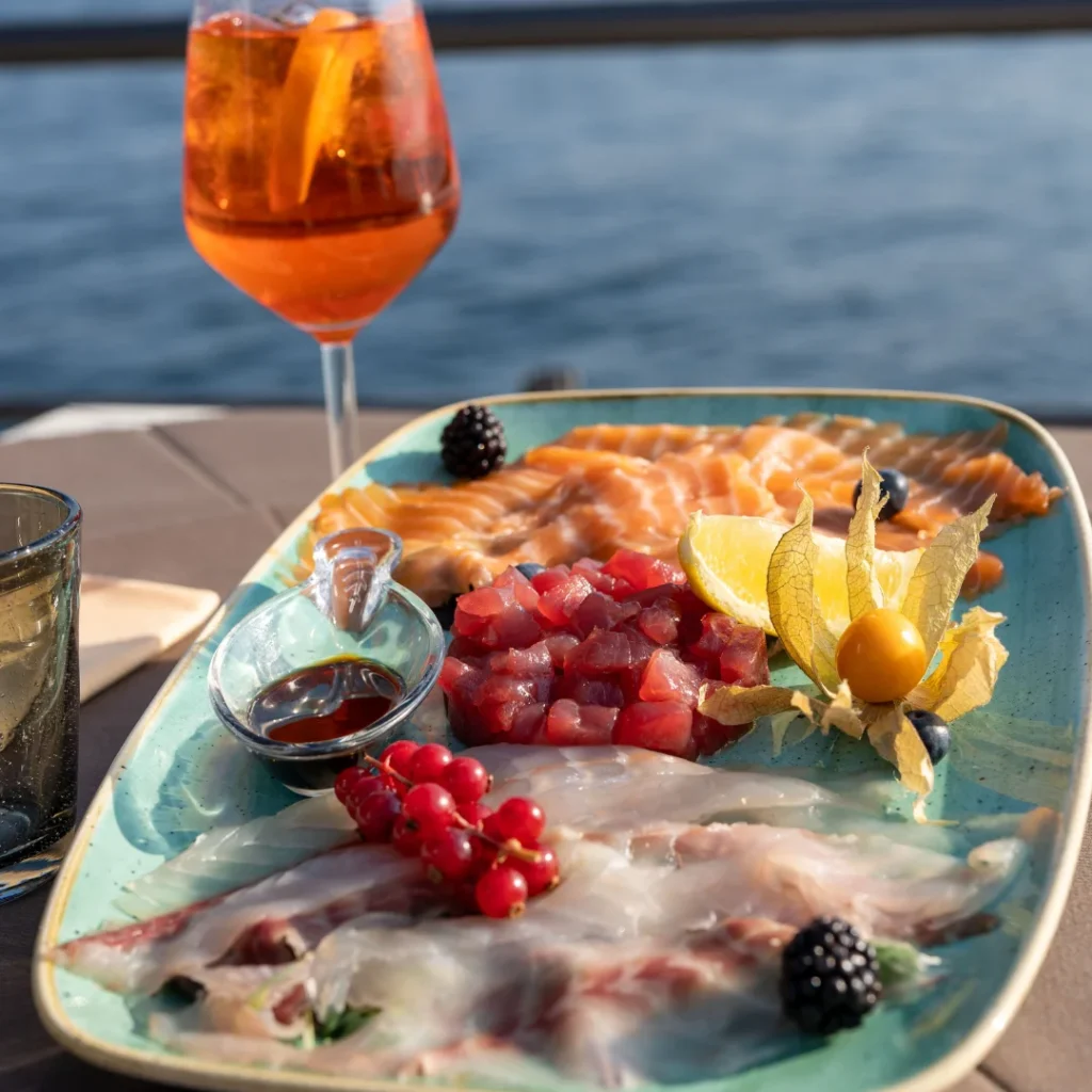 carpaccio e tartare di pesce di mare